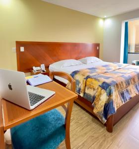 Hotel Esencia Suites