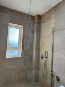 Stylish Renovated Flat with 2 Balconies & Great Natural Light