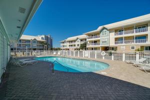 Steps to Beach, Pool, Beach Service Included! - Pineapple Paradise at St. Martin Beachwalk 114