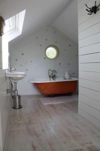 Villa Oasis Azul - Beautiful Villa With Heated Private Pool, Short Walk