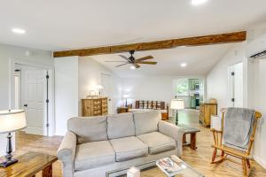 Serene Cabin with Pond and Creek on South Saluda River