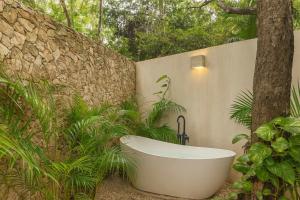 Eco Luxury with Garden Bathtub and Private Pool