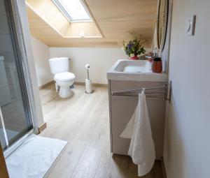 Chambres dhôtes, table dhôtes des Reinières proche La Loire à Vélo, 3 chambres 7 couchages