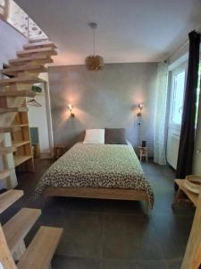 Maisons de vacances Les Gites du Saro : Maison 2 Chambres