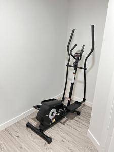 1-BR Suite with Private entrance near Restaurants, Shops, Local Amenities