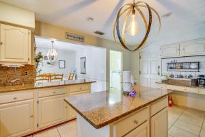 Private Pool and Yard Family Retreat in Cape Coral