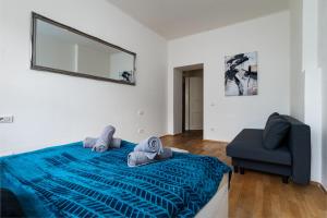 Aurora Estate Elegance