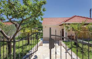 Holiday Home Zvecanje With Outdoor Swimming Pool 326