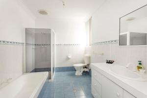 Golden Bay Beach Shack