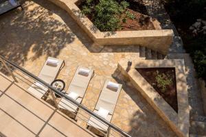 Villa Sumartin Selca, Stunning, Luxurious Frontline 7 Bedrooms, Amazing Sv