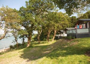 Woodside Coastal Retreat