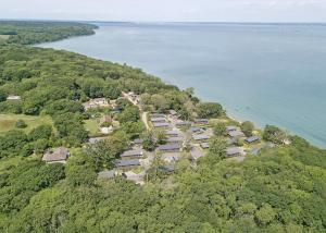 Woodside Coastal Retreat