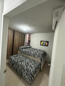 Apartamento vallenato en Entresierras, 3 HAB- AC, confort