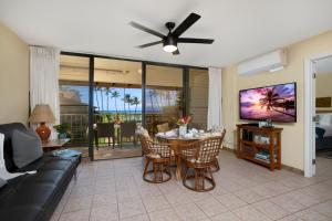 Beautiful 2BR 2BA with Panoramic Ocean Views, Wifi, Free Parking!