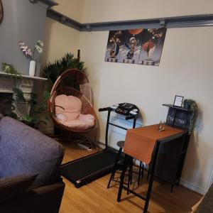 Glams Victoria apartment