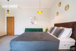 Central Belgrade Apartments on Square