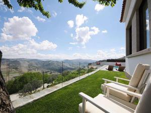 Outstanding Pinhao Villa 4 Bedrooms Villa Gouva Pool Table