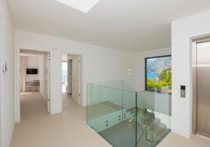 Beautiful Seafront Split Villa 9 Bedrooms Bellamar Vista Retreat