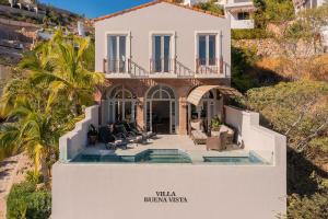 Villa Buena Vista 4BR by Cabo Villas