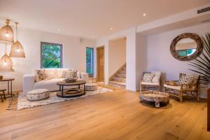 Charming Bohemian Chic Style Villa 4 Bedrooms Villa Punti Waterfront Sea