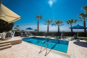 Villa Aspro Enas - Stunning 3 Bedroom Ayia Thekla Villa With Private Pool And Sea Views