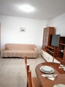 One-Bedroom Apartment with Terrace room in Apartments with a parking space Arbanija Ciovo - 5228