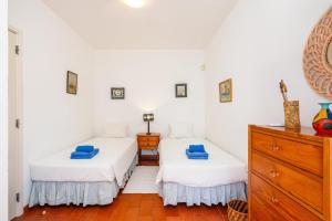 Villa Quadradinhos 38Q 4 Bedrooms Private Pool Short Walk To The Beach