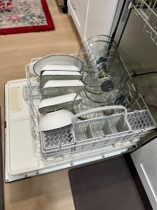 5 Star Cozy modern houseamenities Sleep 6