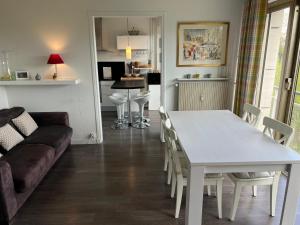 Appartements Arsene 3 l-Hermitage : photos des chambres