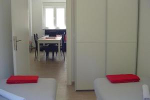 Apartments by the sea Turanj, Biograd - 24791