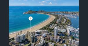 Landmark Resort Gem - Ocean Views, Pools & Prime Location