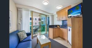 Landmark Resort Gem - Ocean Views, Pools & Prime Location