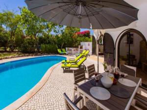 Moorish Style Carvoeiro Villa 3 Bedrooms Villa Azure Vista