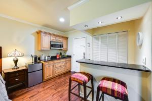 Sail, Swim, Explore Naples Studio Near Everglades