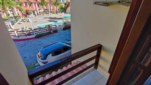 Apto Condomínio com Piscina