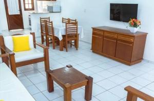 Apto Condomínio com Piscina