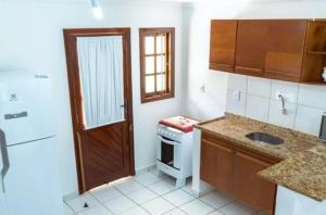 Apto Condomínio com Piscina