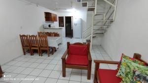 Apto Condomínio com Piscina