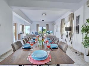 Villa Oforo Selene - Stunning 4 Bedroom Villa - By Fig Tree Bay Beach - Sea View