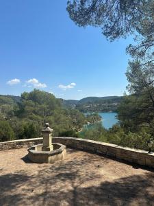 Villa Verdon en Provence - Vue sur le Lac dEsparron sur Verdon