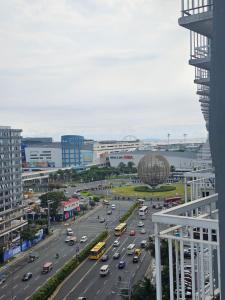 MOA Shell Residences Spacious 1BR with City View WiFi and Netflix