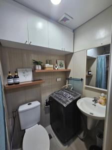 MOA Shell Residences Spacious 1BR with City View WiFi and Netflix