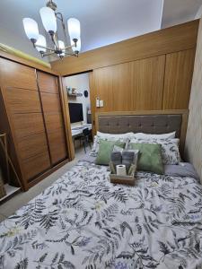 MOA Shell Residences Spacious 1BR with City View WiFi and Netflix