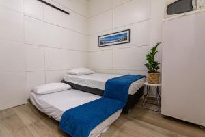 Studio a poucos metros do mar e metrô