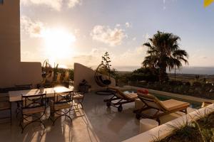 Luxury Santorini Villa 3 Bedroom Villa Private Jetted Pool With Sea View