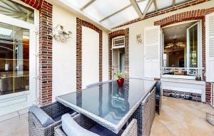 Maisons de vacances Maison Avec Jardin : photos des chambres