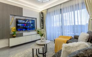 RIARA LUXURY, POOL, GYM, Junction Mall, City Views, Nairobi Skyline