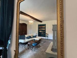 Maisons de vacances Gite de Charme a Souvigny, Jardin Privatif, Animaux Bienvenus - FR-1-489-581 : photos des chambres