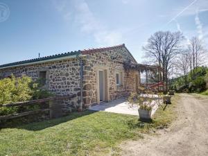 Maisons de vacances Gite familial spacieux avec WiFi en campagne paisible - FR-1-496-363 : photos des chambres