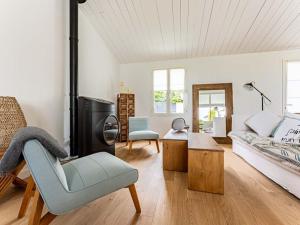 Maisons de vacances Maison de charme 4 chambres, jardin, proche plage et port - FR-1-835-34 : photos des chambres